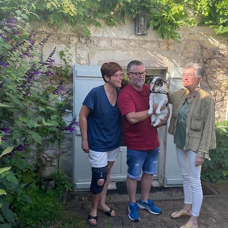 Gite Du Presbytere Port D'Envaux, Ravissante Maison De Charme מראה חיצוני תמונה